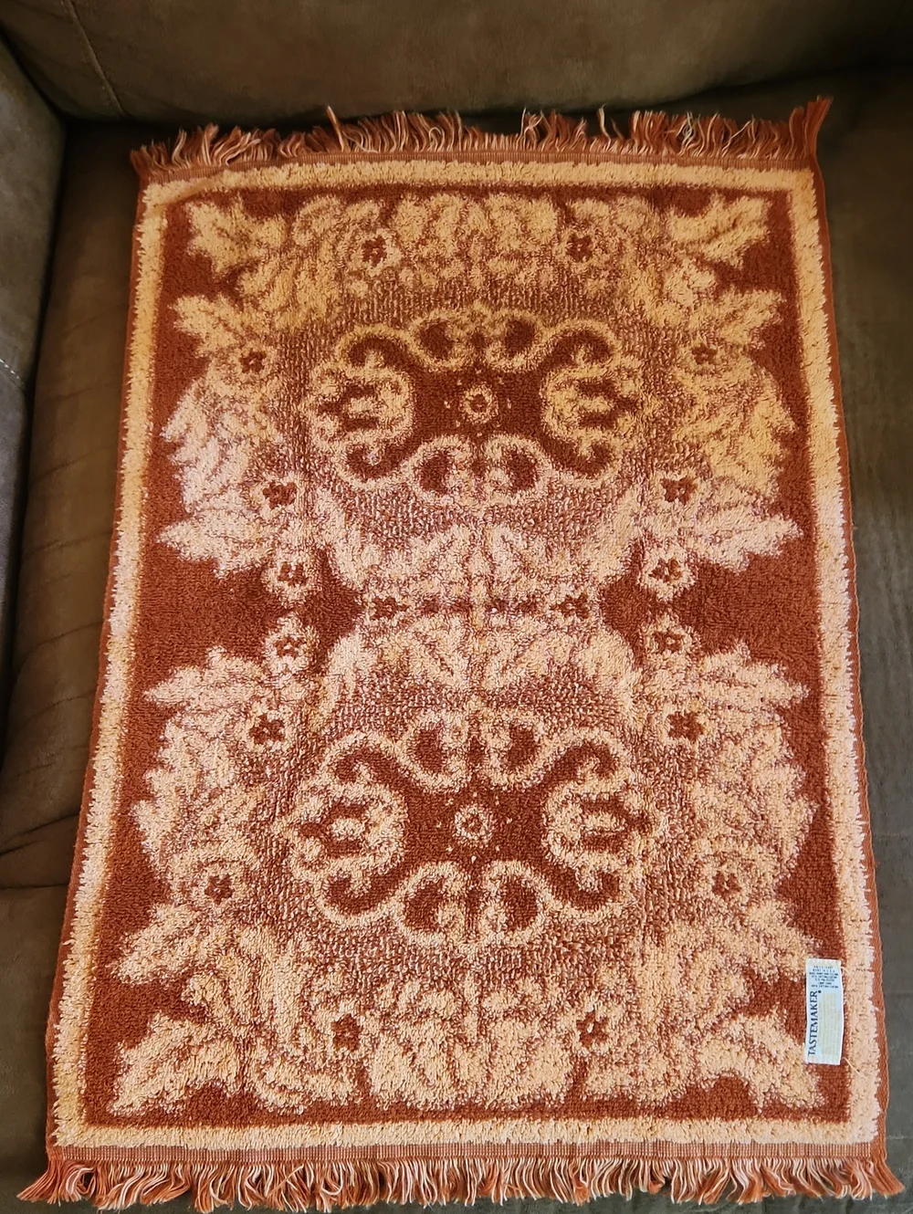2 Vtg Tastemaker Orange Peach Sculpted Reversible Floral Hand Towels